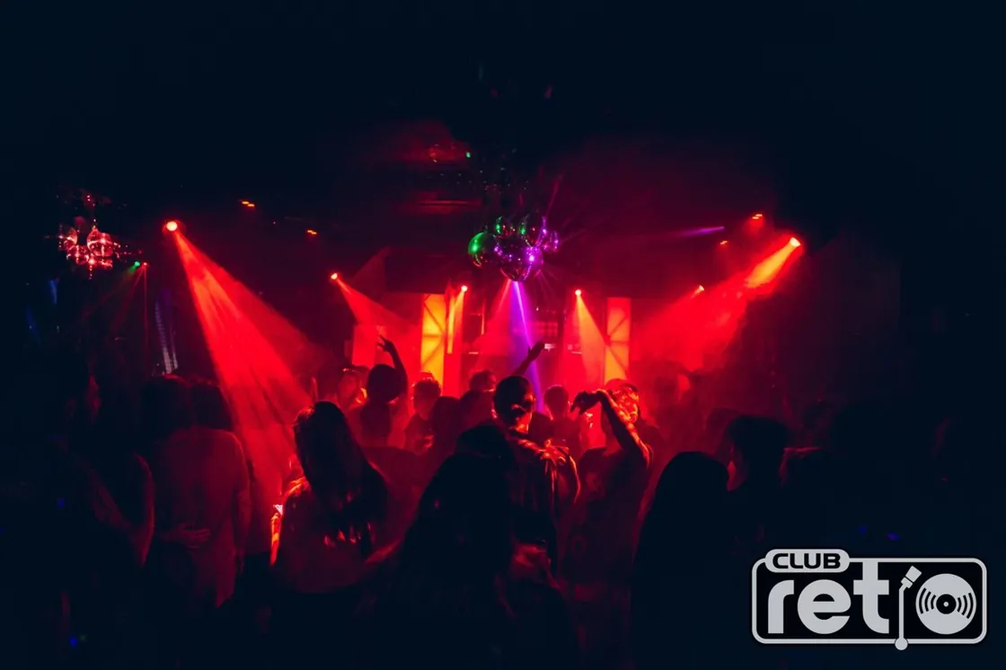 Club Retro — dancefloor lighting